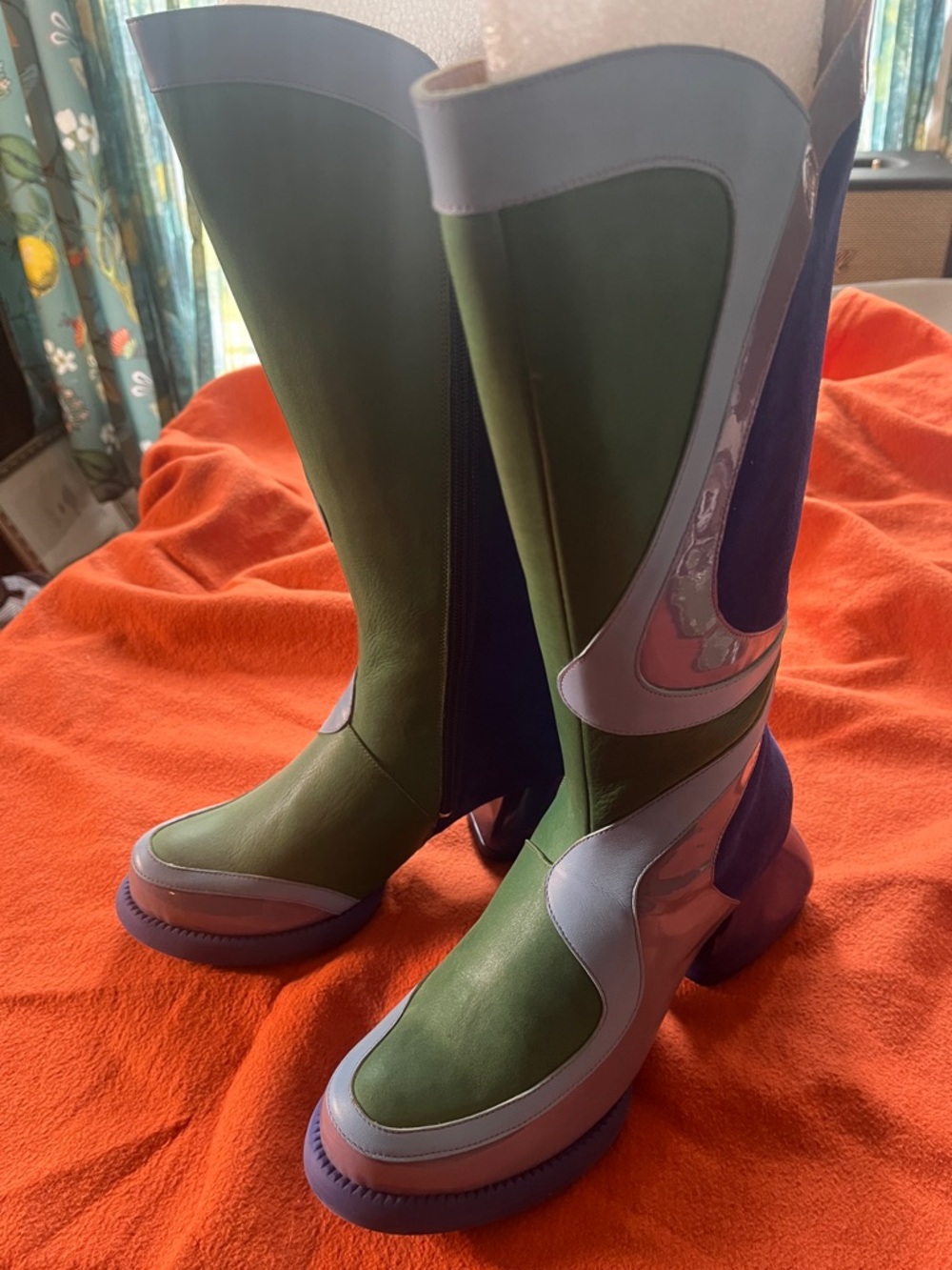 Fluevog Warhol 9, never been worn! Rare